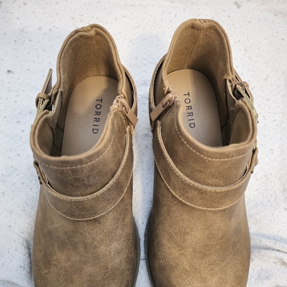 Brown Ankle Boots with Strap Closure - Picture 4 of 7